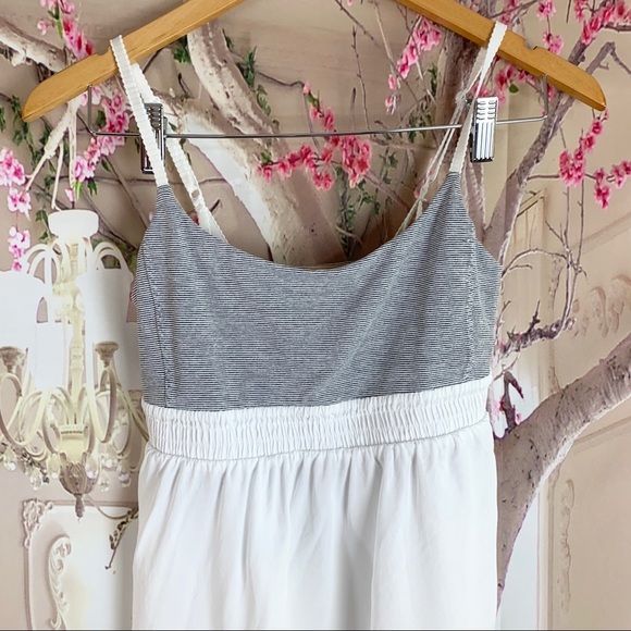 SOLD Lululemon White Striped Built In Bra - Picture 2 of 7